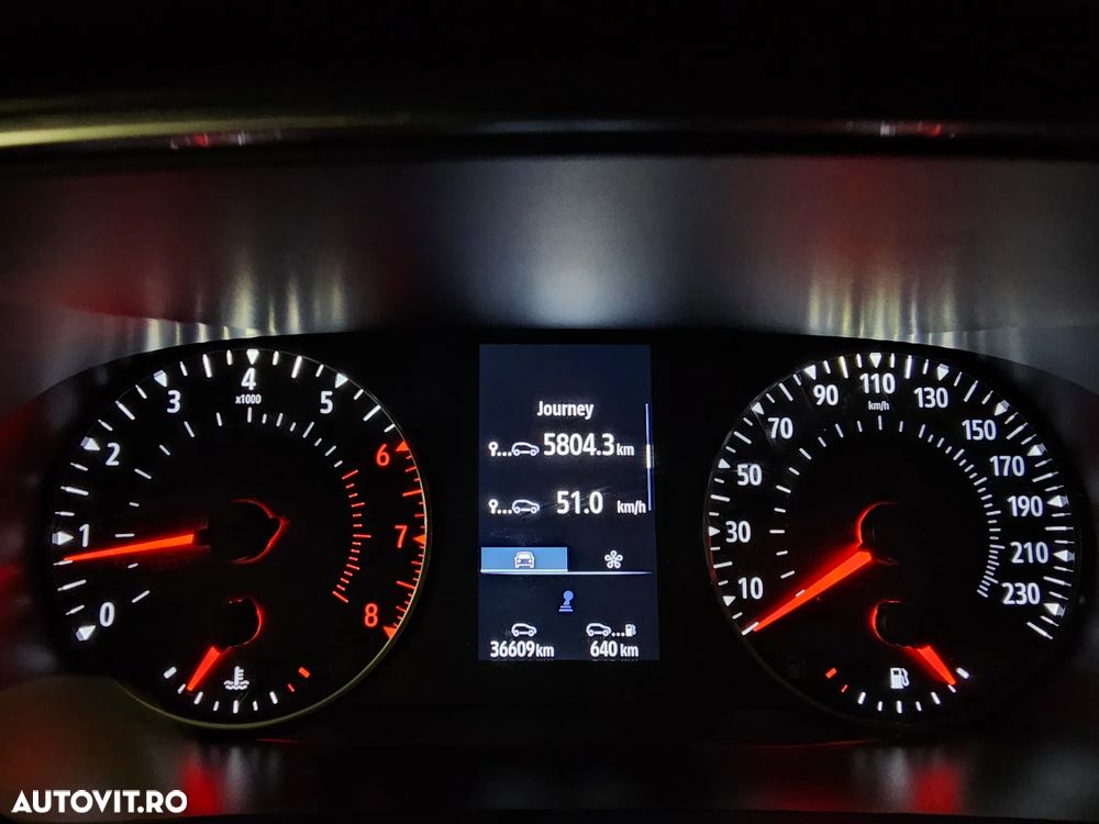 Renault Megane TCE 140 Equilibre - 16