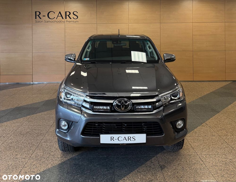 Toyota Hilux 2.4 D-4D Double Cab SR 4x4 - 5