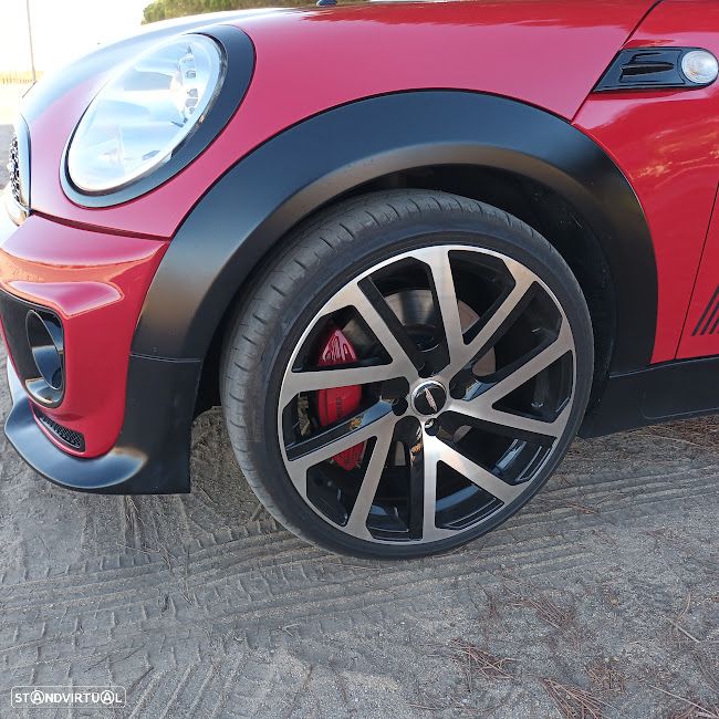 MINI Cabrio John Cooper Works - 6