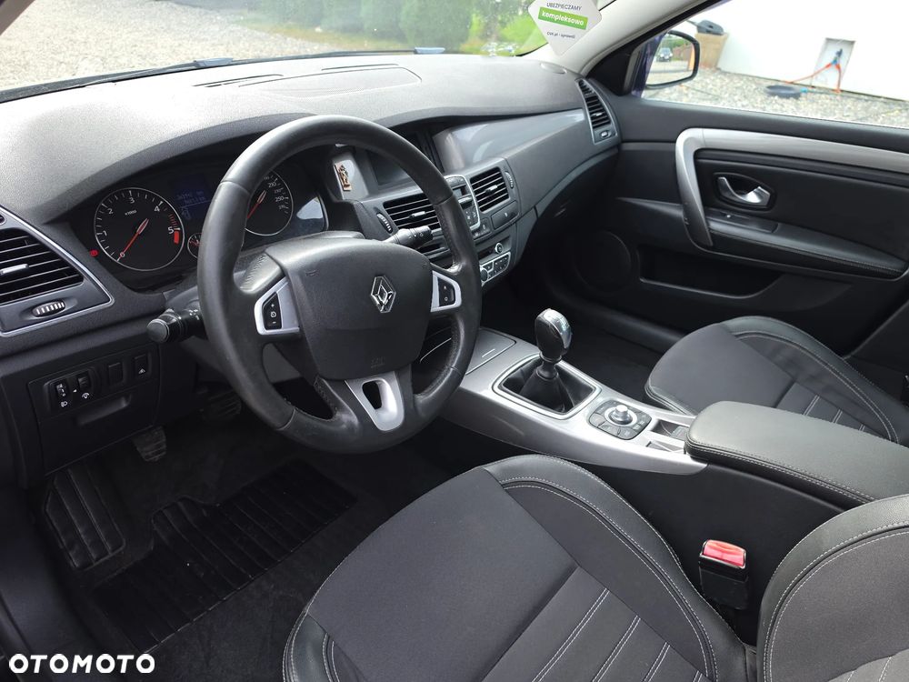 Renault Laguna 2.0 dCi Black Edition - 12