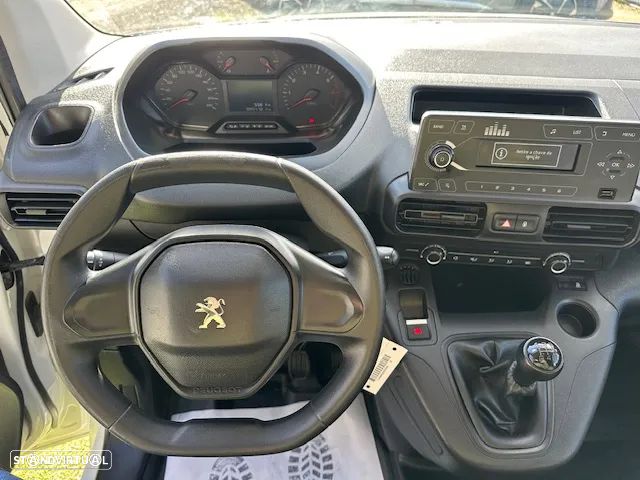 Peugeot PARTNER LONGA 3 LUGARES - 10