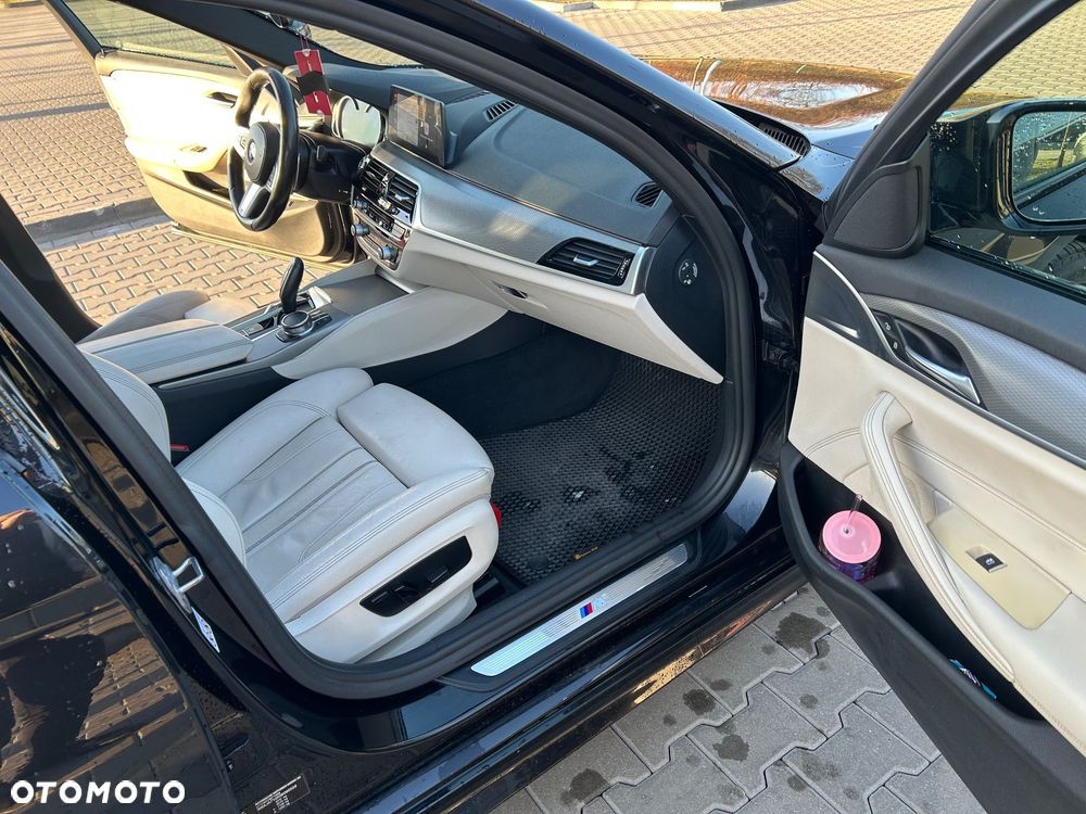 BMW Seria 5 530i xDrive M Sport sport - 25