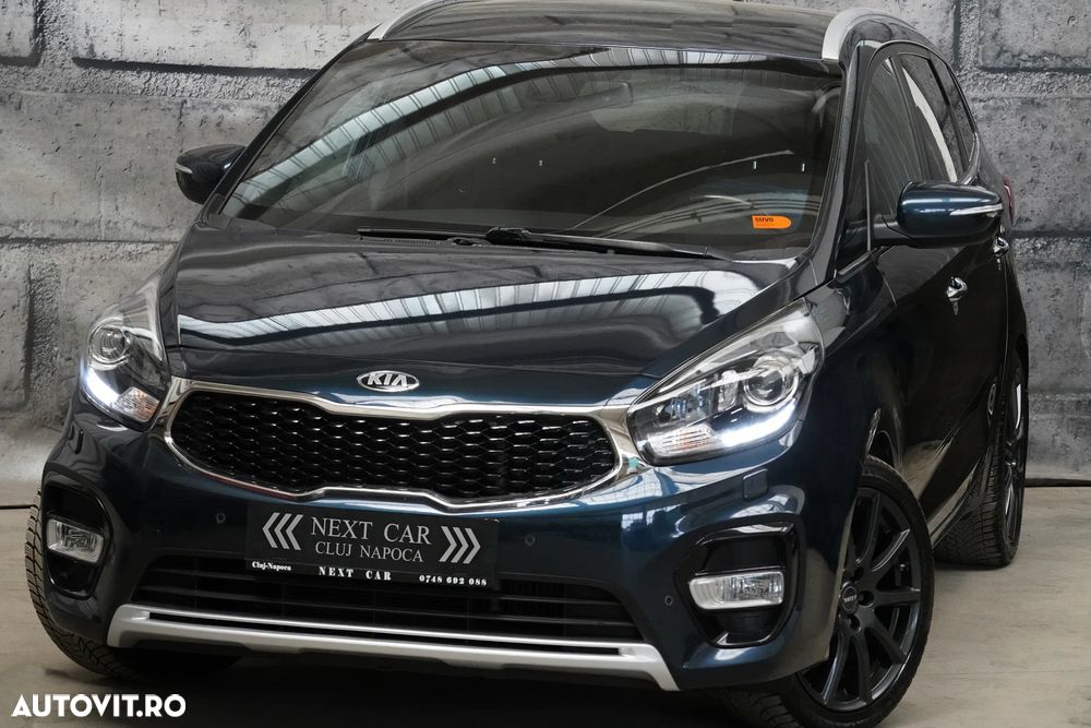 Kia Carens 1.7 CRDi 141 Aut. Dream Team Edition - 2