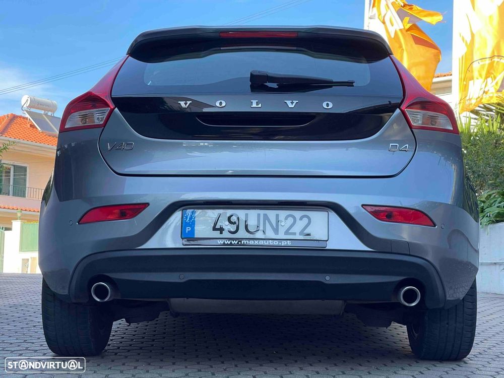 Volvo V40 2.0 D4 Inscripton Geartronic - 23