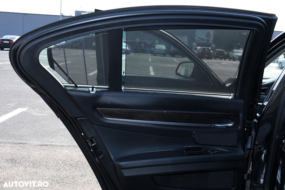 BMW Seria 7 730d - 4