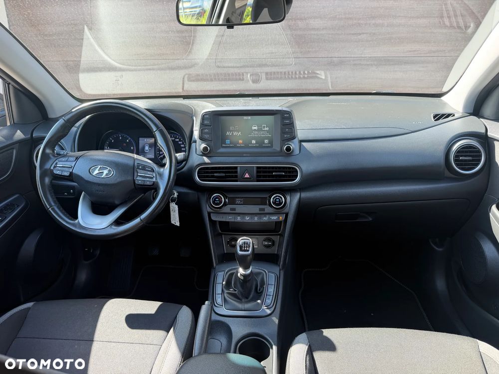 Hyundai Kona - 12