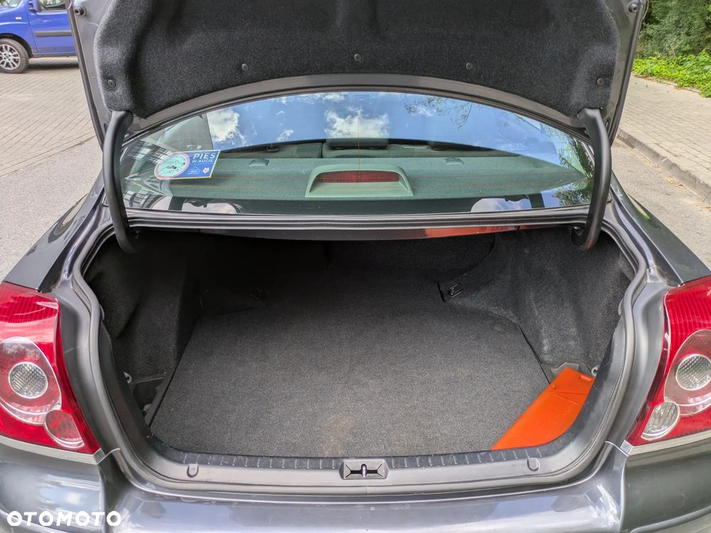 Toyota Avensis - 7