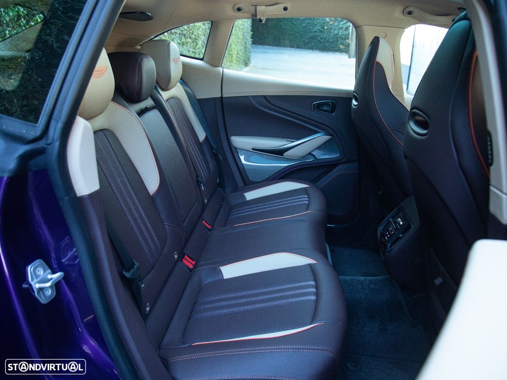 Aston Martin DBX 707 - 30