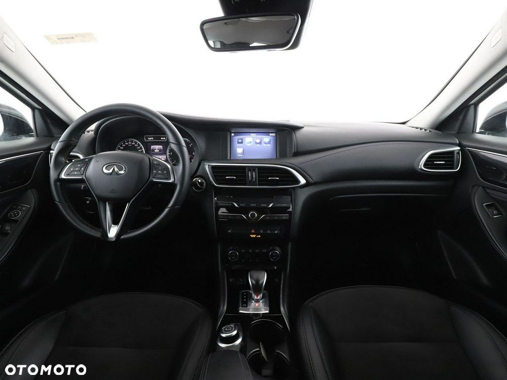 Infiniti Q30 1.5d DCT Premium - 15
