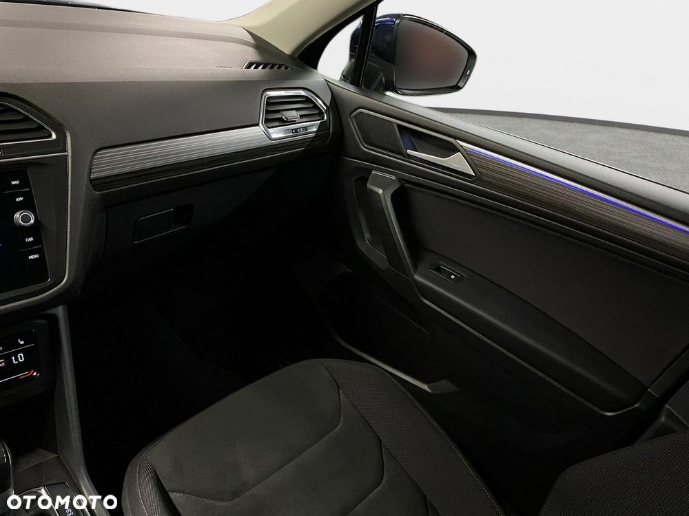 Volkswagen Tiguan 2.0 TSI 4Mot Elegance DSG - 37