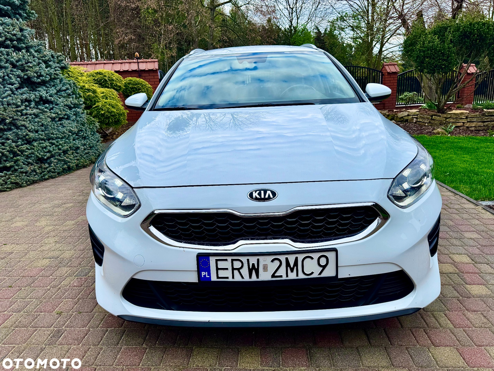 Kia Ceed - 4