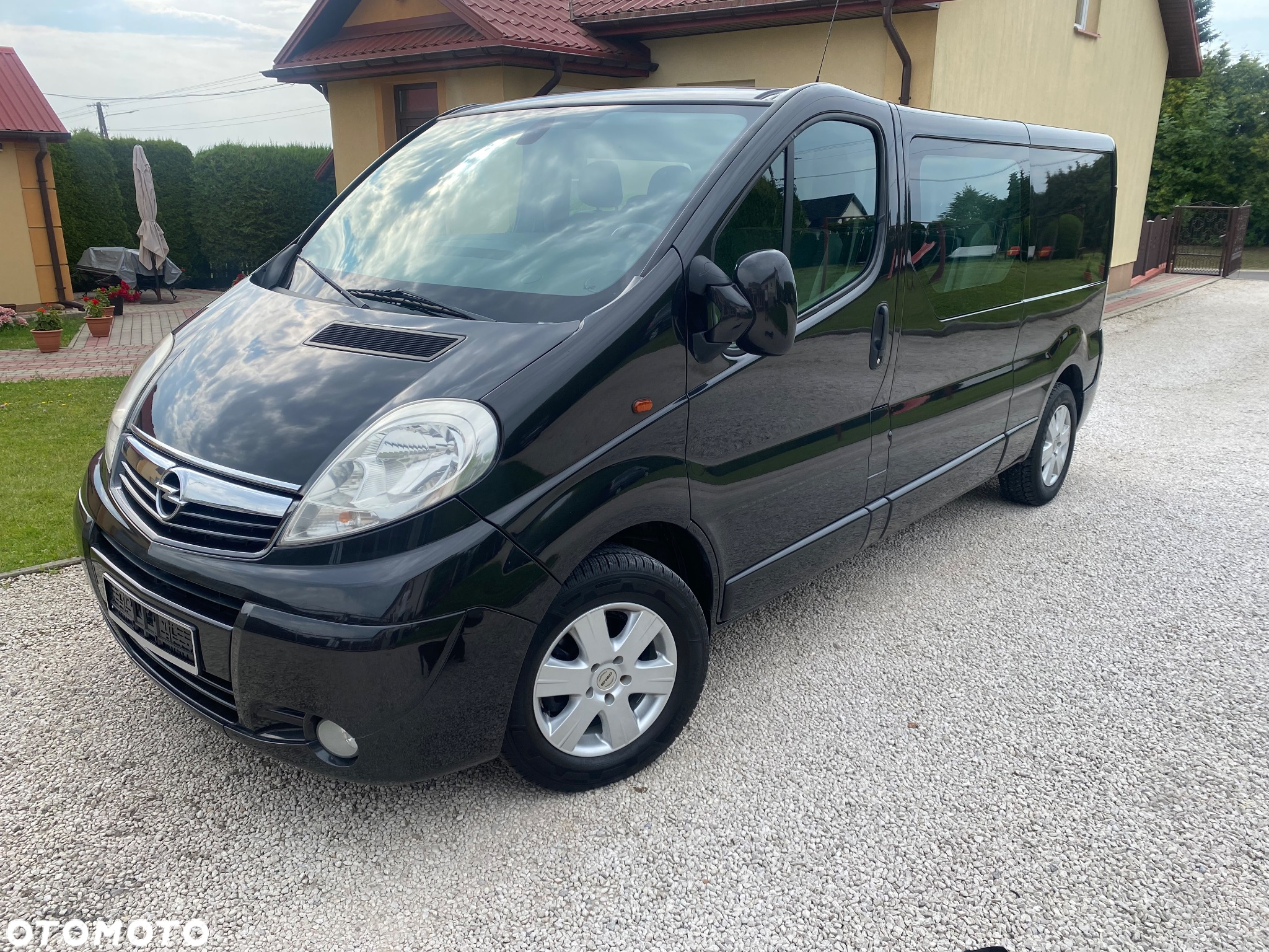 Opel Vivaro - 25