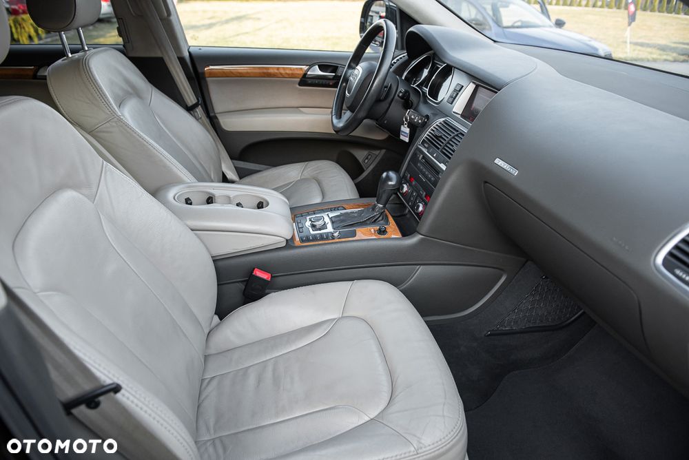 Audi Q7 - 21