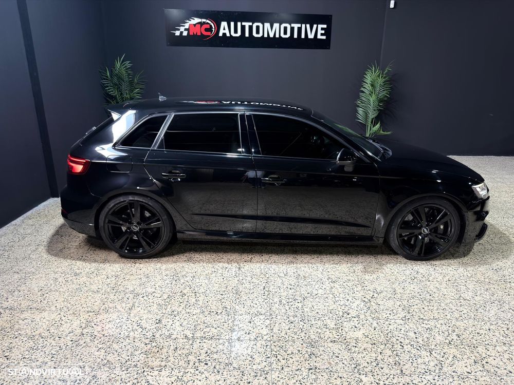 Audi RS3 Sportback 2.5 TFSI quattro S tronic - 4