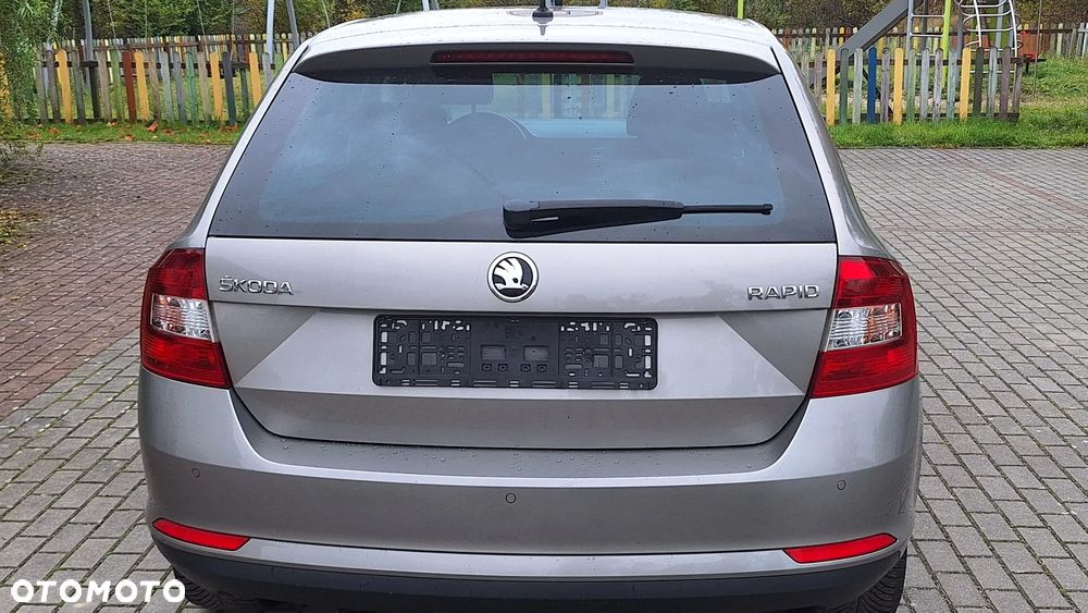 Skoda RAPID Spaceback 1.2 TSI Edition - 8