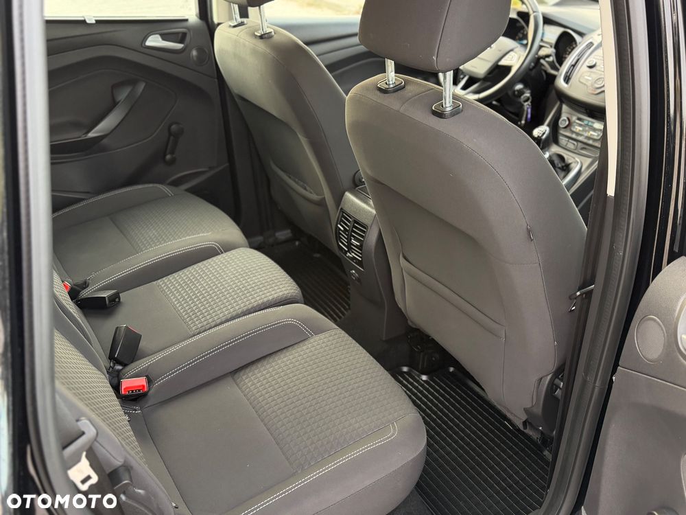 Ford C-MAX - 13