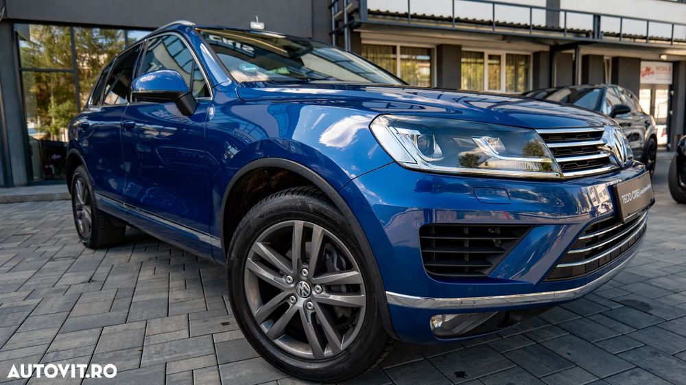 Volkswagen Touareg - 1