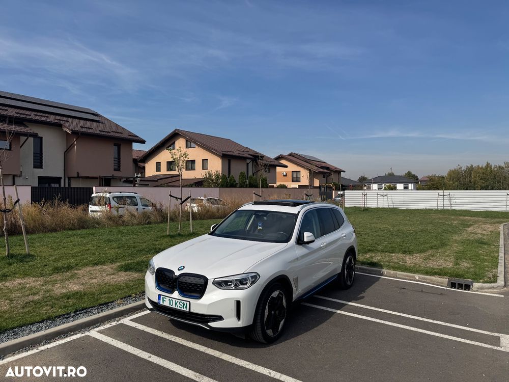 BMW iX3 Standard - 17