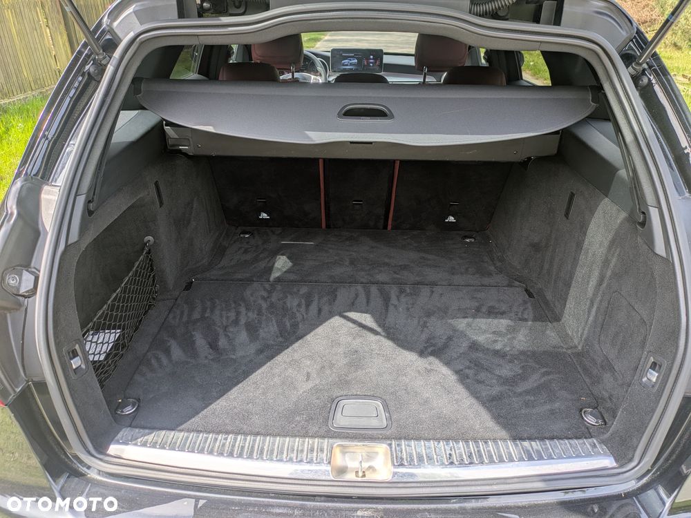 Mercedes-Benz Klasa C 250 d 4Matic 9G-TRONIC AMG Line - 28