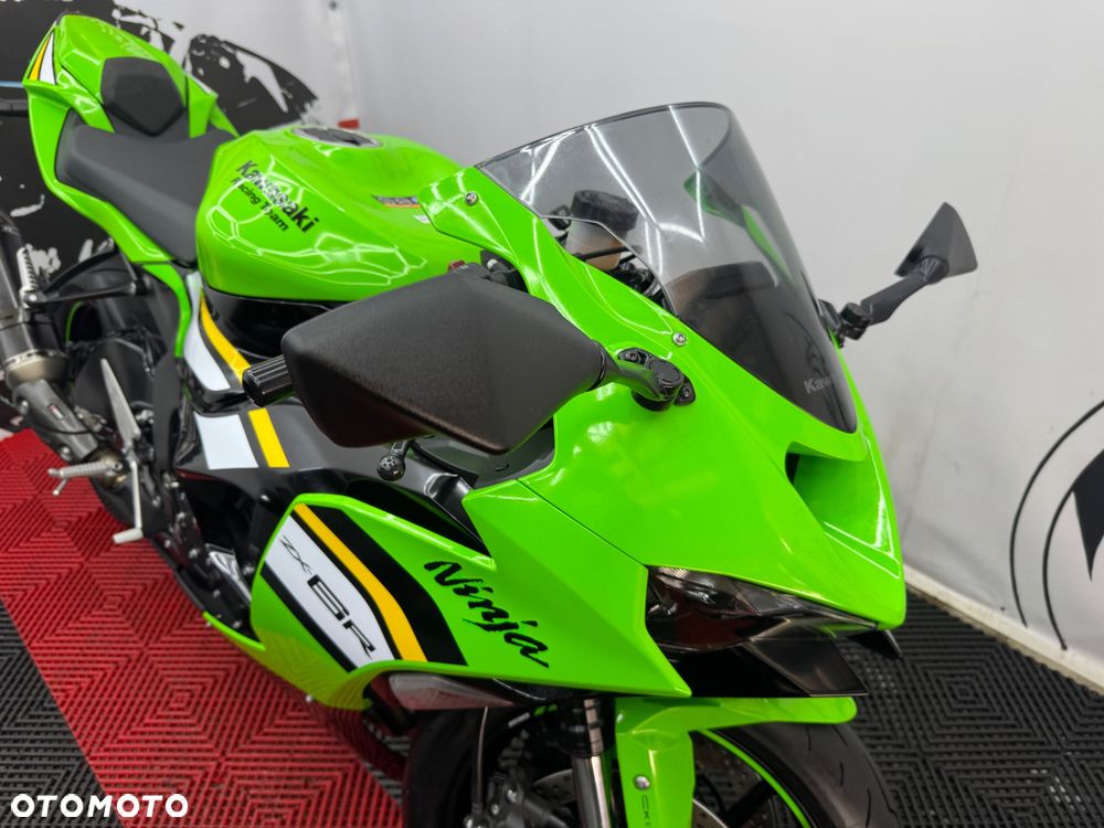 Kawasaki ZX - 33