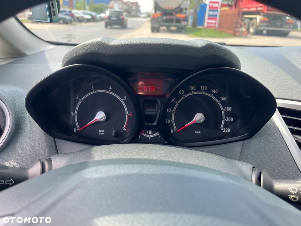 Ford Fiesta 1.25 Trend EU5 - 9