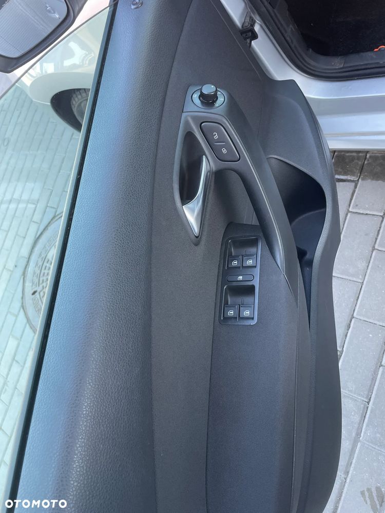 Volkswagen Polo 1.4 DSG Team - 15