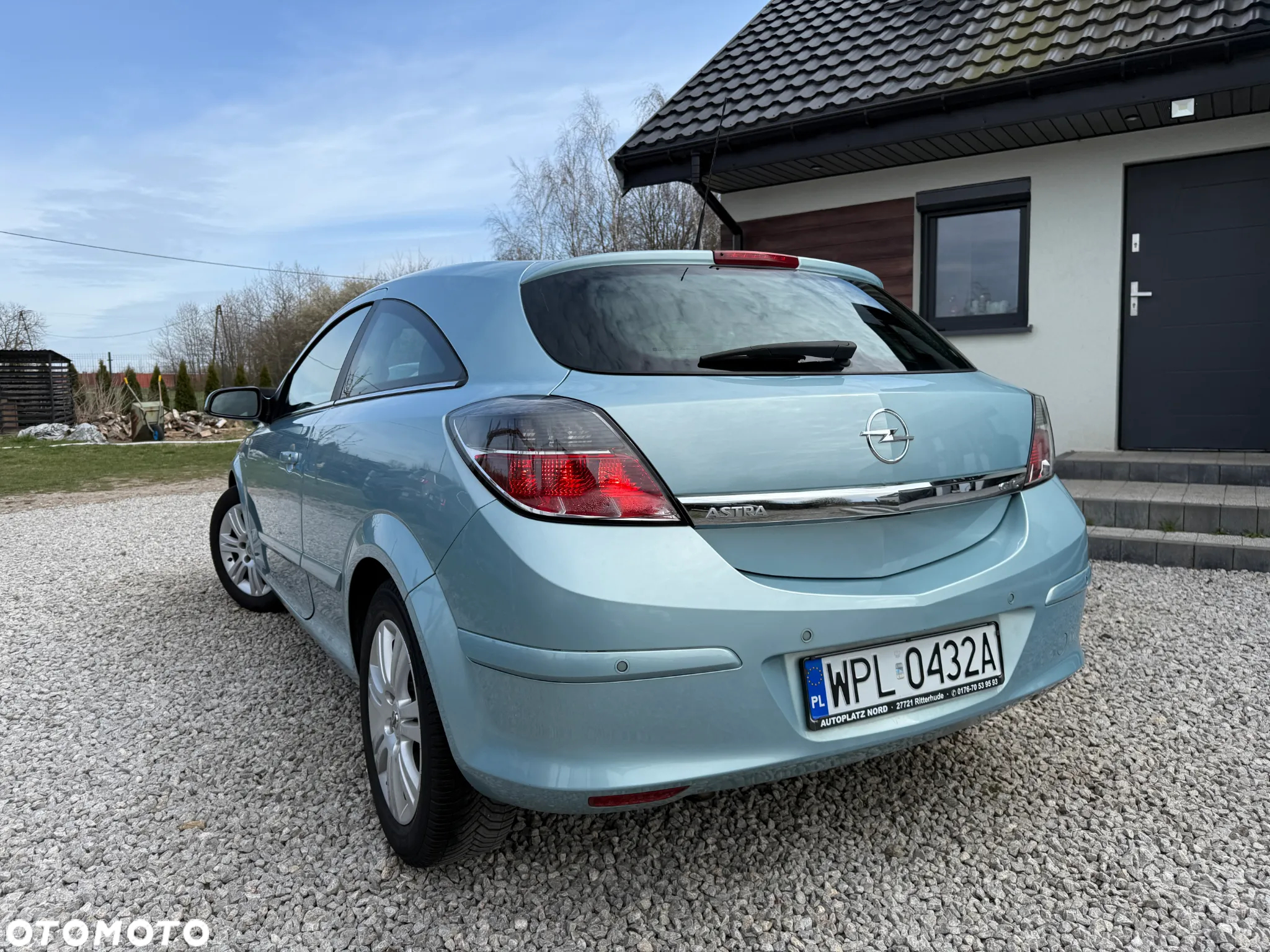 Opel Astra III GTC 1.6 Cosmo - 35