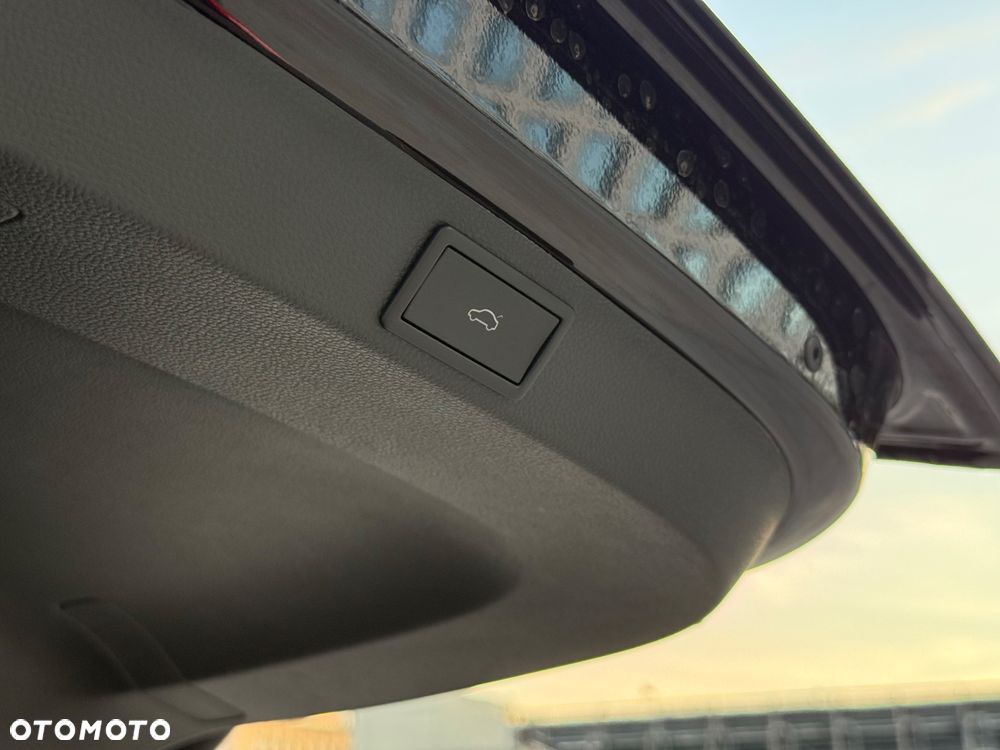 Skoda Karoq 2.0 TSI 4x4 Sportline DSG - 23
