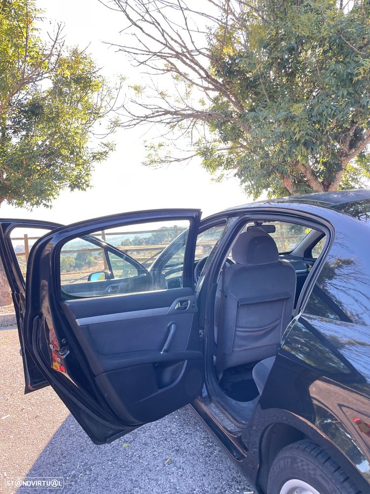 Peugeot 407 - 12