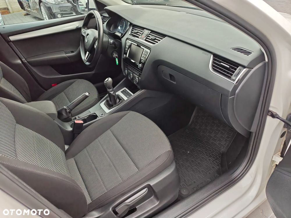 Skoda Octavia 1.6 TDI Style - 11