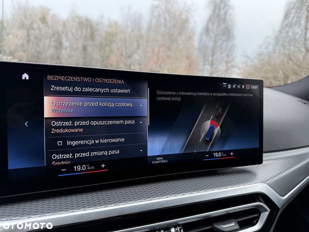 BMW Seria 3 320d xDrive M Sport Sport - 32