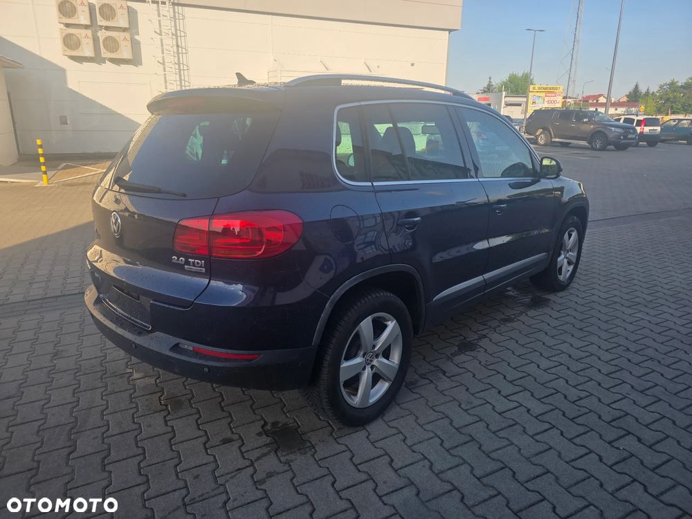 Volkswagen Tiguan 2.0 TDI DPF 4Motion BlueMotion Technology Exclusive - 5