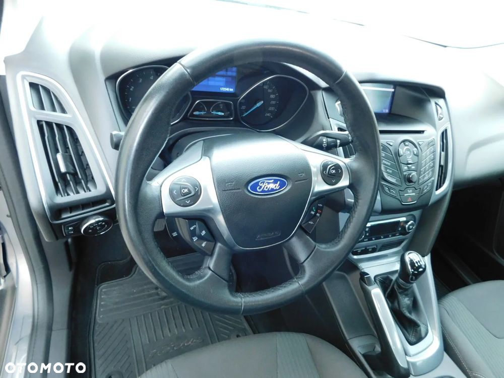 Ford Focus 1.6 Titanium - 16