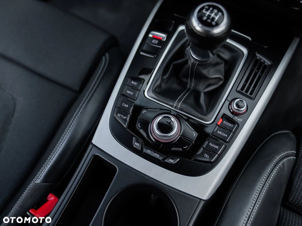 Audi A4 Avant 2.0 TDI DPF S line Sportpaket - 33