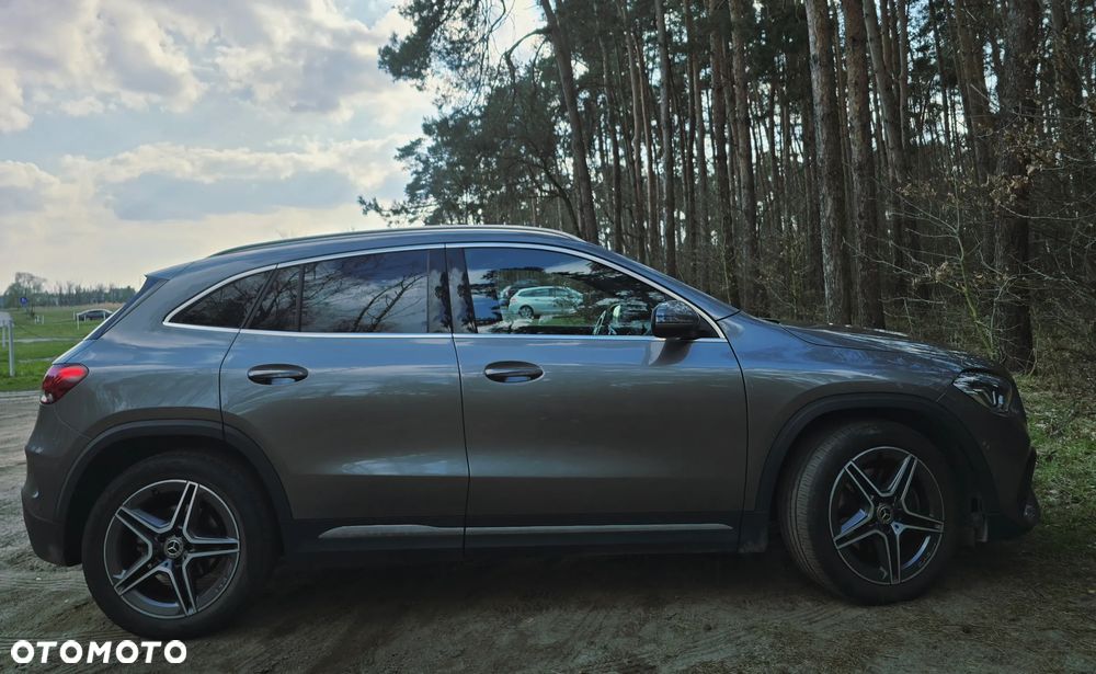 Mercedes-Benz GLA 200 d - 6