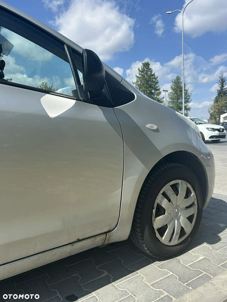 Toyota Yaris 1.0 Entry EU5 - 9