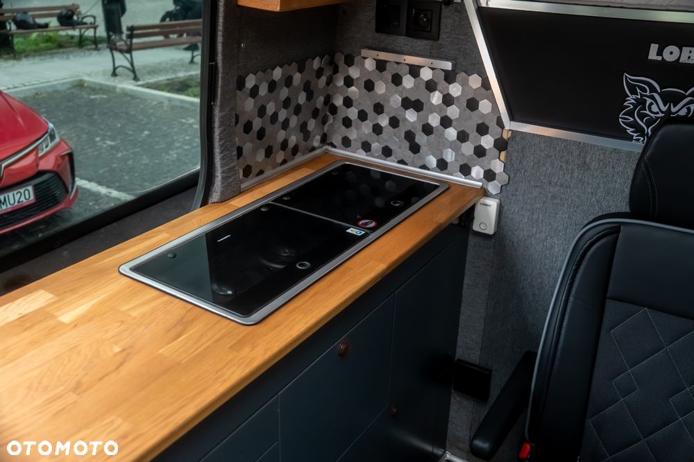 Mercedes-Benz Sprinter 319 - 12