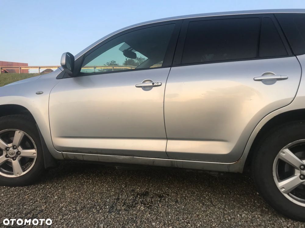 Toyota RAV4 2.2 D-4D 4x4 - 8