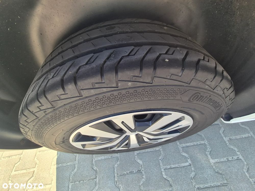 Toyota Proace L2 2020r 2.0HDI BLIS KAMERA  FULL SERVIS ASO JAK NOWY 100% BEZWYPADKOWY - 14