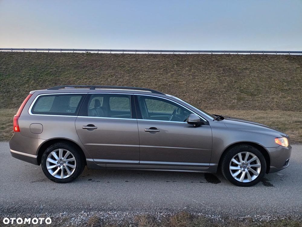 Volvo V70 D3 Geartronic Momentum - 6