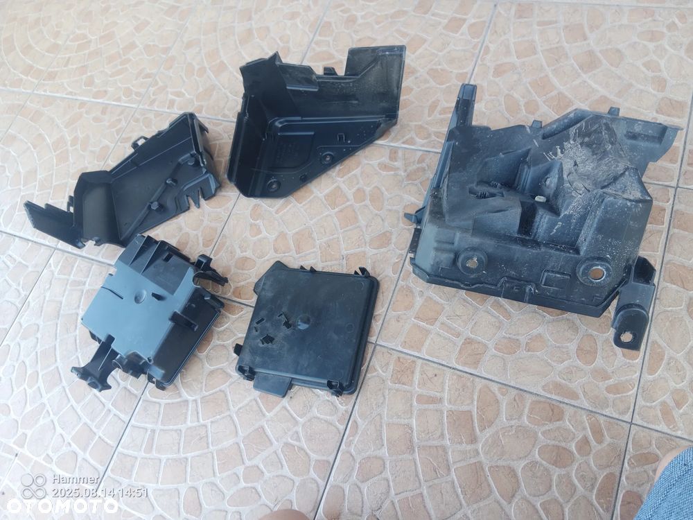 KANGOO II CITAN obudowa skrzynki bezpieczników - 2