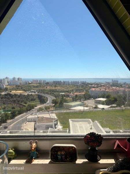 T1 nas olaias , perto do metro - Grande imagem: 5/12