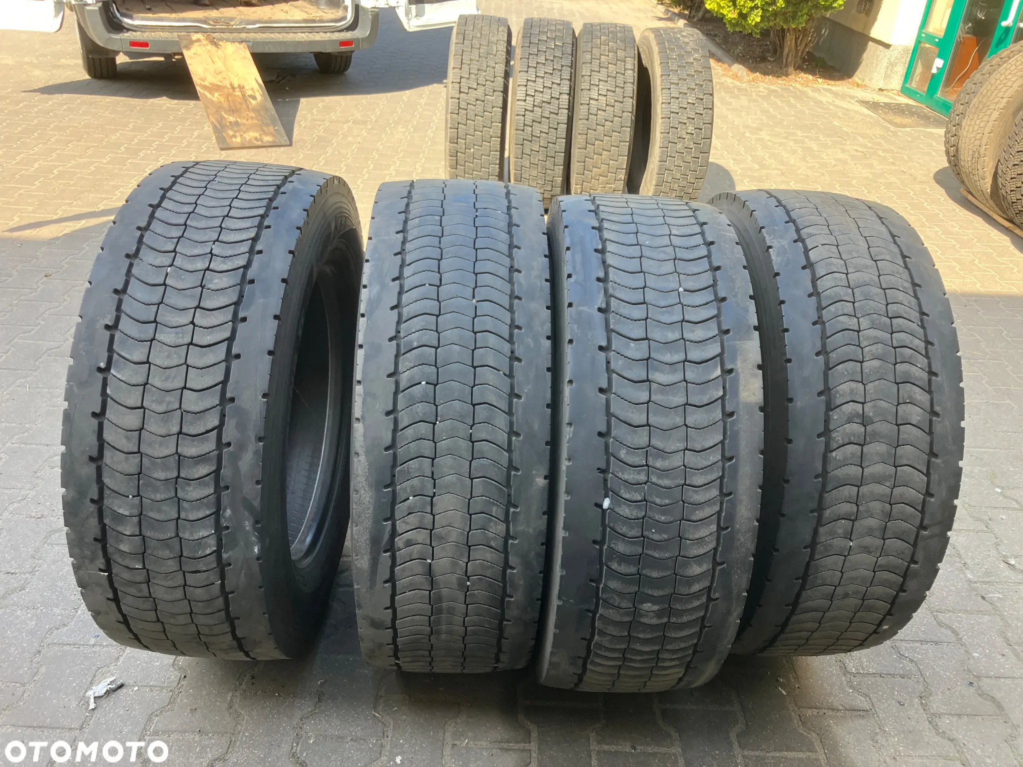 Opony 19,5", 22,5" - 9