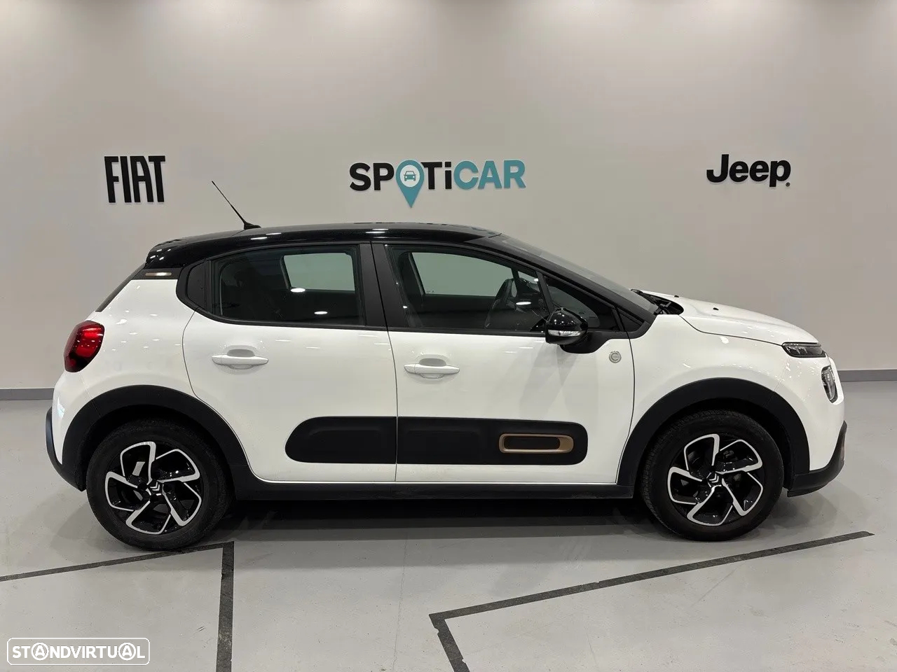 Citroën C3 1.2 PureTech C-Series - 4