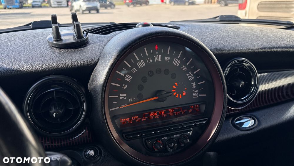 MINI Clubman Cooper SD Hampton - 14