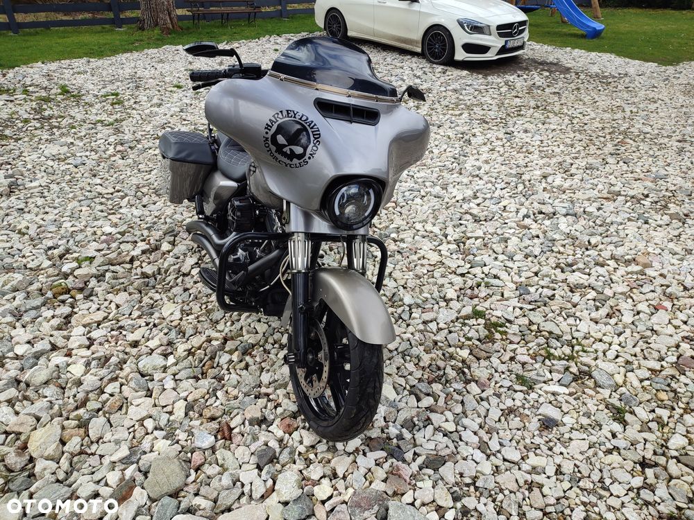 Harley-Davidson Touring Ultra Limited - 2