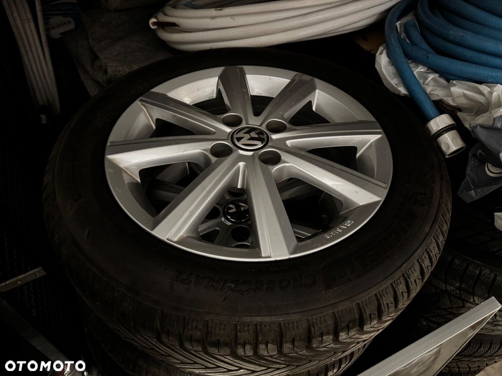 Volkswagen up! 1.0 TSI GTI - 30