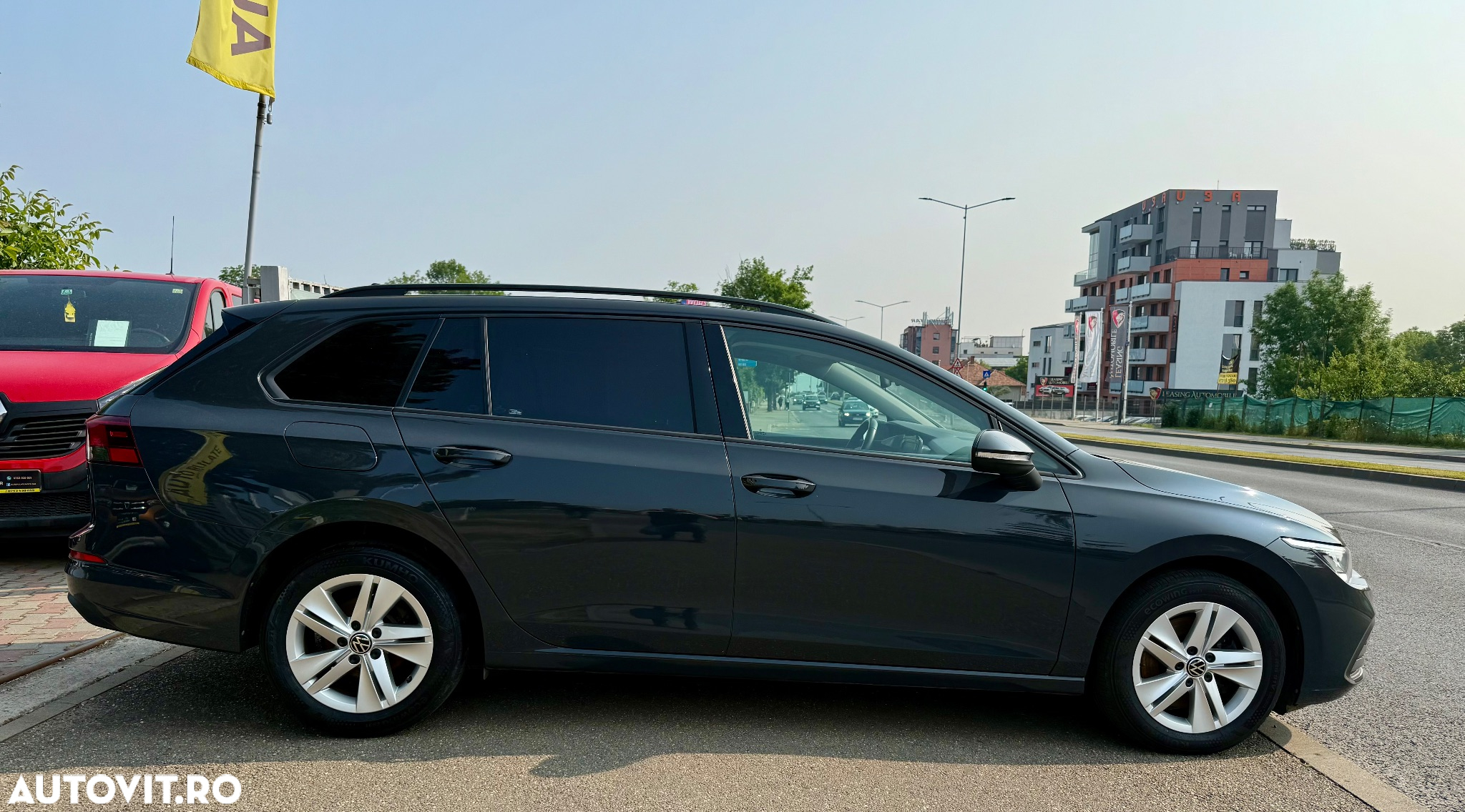 Volkswagen Golf Variant 2.0 TDI 116CP Life - 12