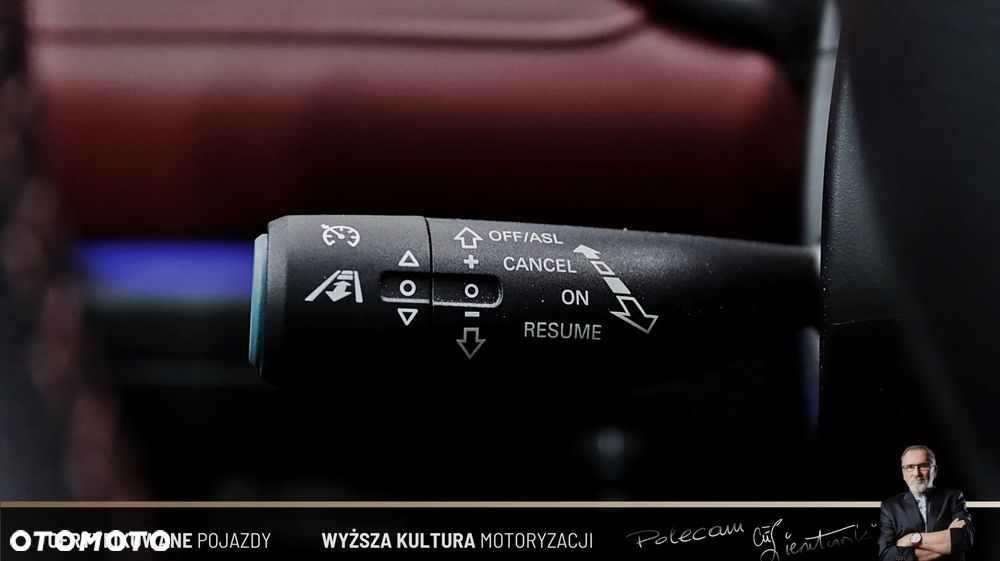 MG EHS ver-1-5t--gdi-phev-luxury - 24