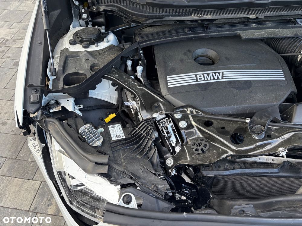 BMW Seria 2 218i - 26